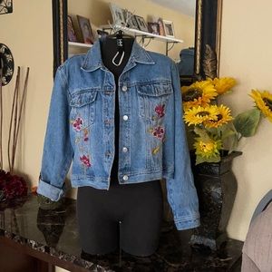 BACCINI EMBROILED BLUE DENIM JACKET!!